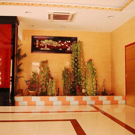 Jinyao Business Hotel อี้วู ภายนอก รูปภาพ